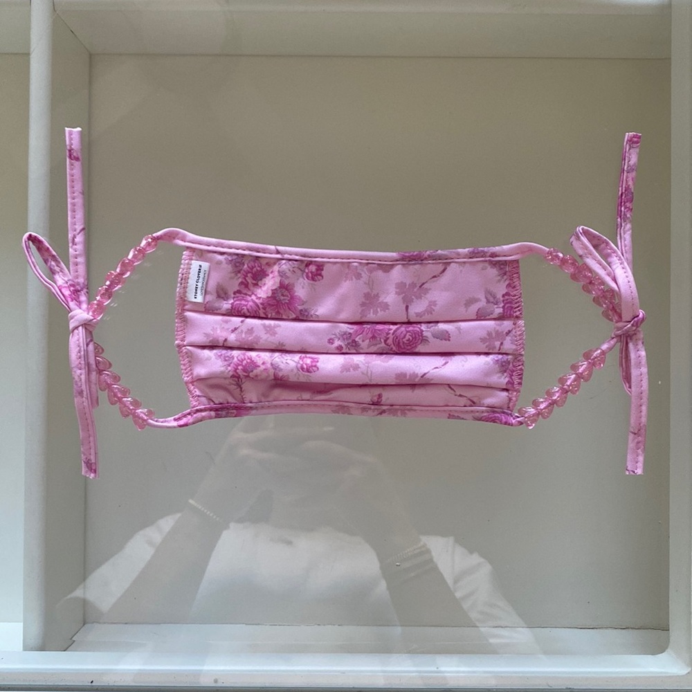 Stoney Clover X LoveShackFancy Face Mask. Pink color